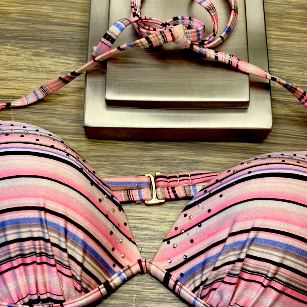 Tahiti bathing suit top nwot size large